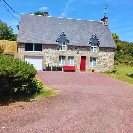 Maison En Pierre Au Milieu Du Bocage Coulouvray-Boisbenâtre Eksteriør billede